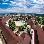 Tony's Place Under The Castle Apartman *