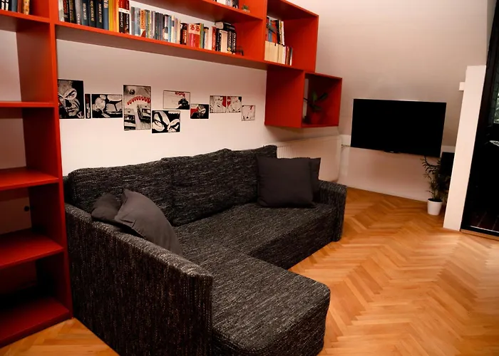 Tony's Place Under The Castle Apartment *